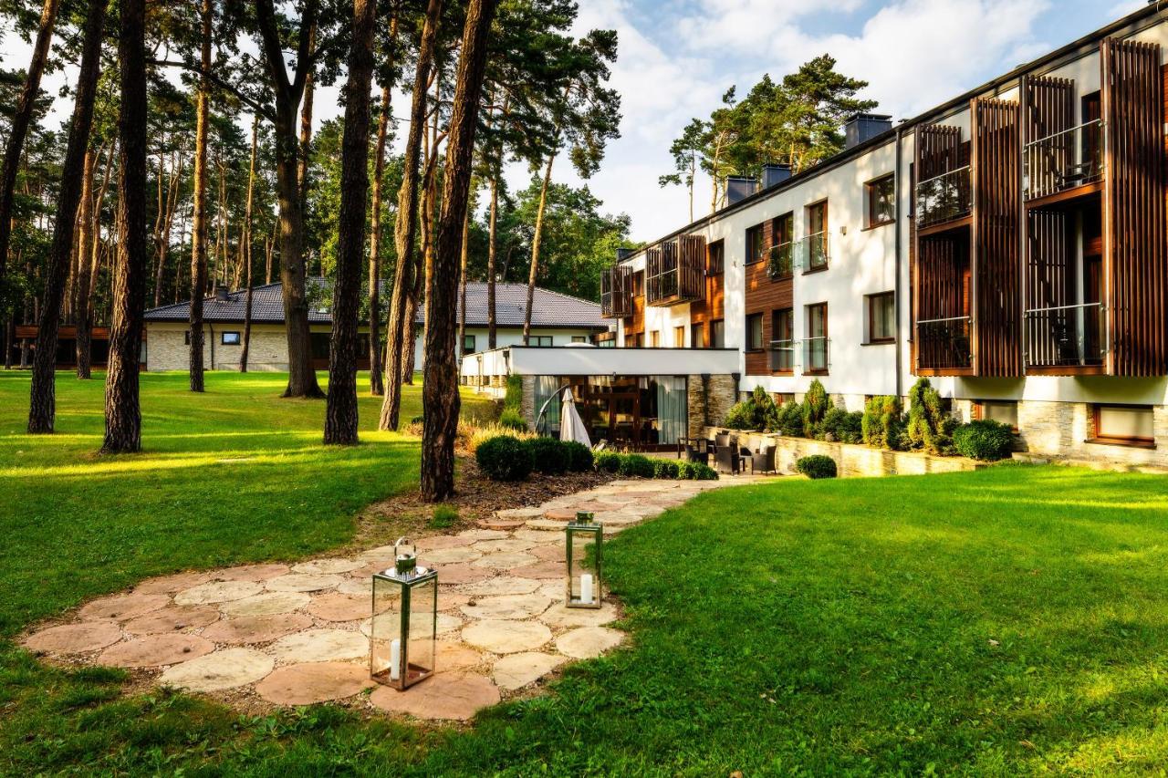 Hotel Columna Medica Łask Esterno foto