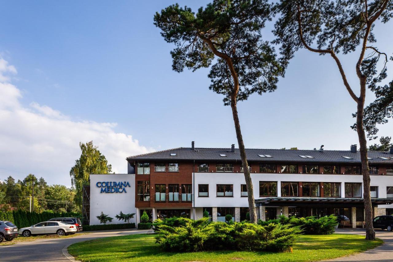 Hotel Columna Medica Łask Esterno foto