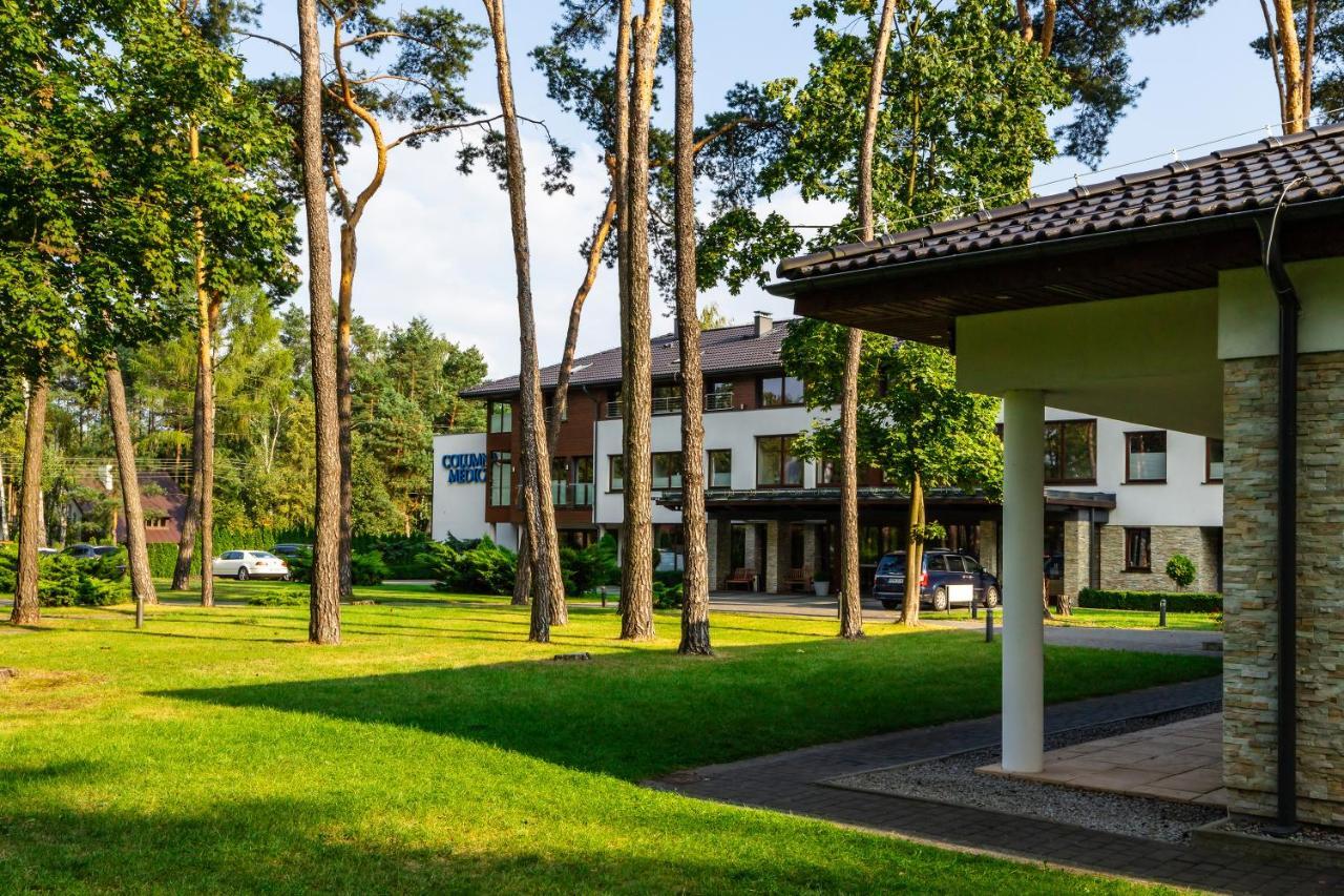 Hotel Columna Medica Łask Esterno foto